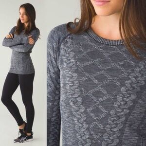 Lululemon Rest Less Long Sleeve Pullover Top Size 6 / 8